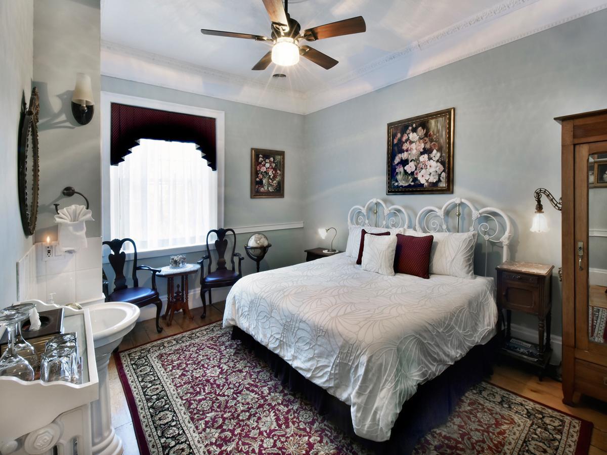 Brockamour Manor Bed And Breakfast Niagara-on-the-Lake Ngoại thất bức ảnh