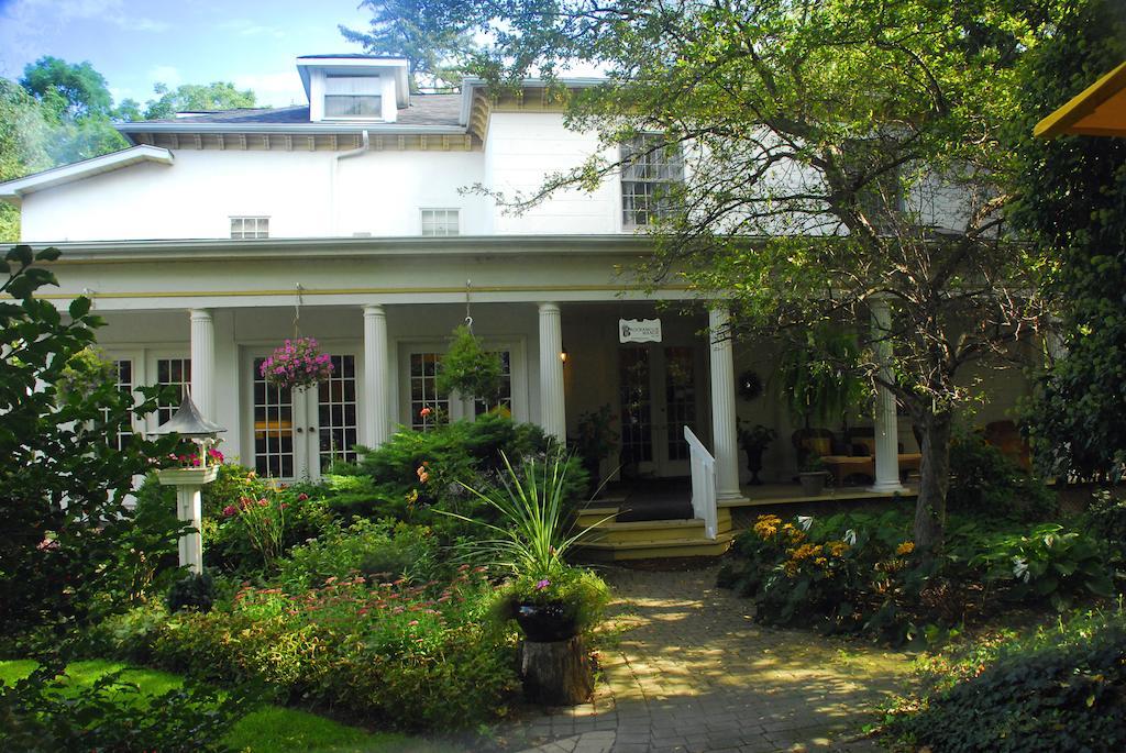 Brockamour Manor Bed And Breakfast Niagara-on-the-Lake Ngoại thất bức ảnh