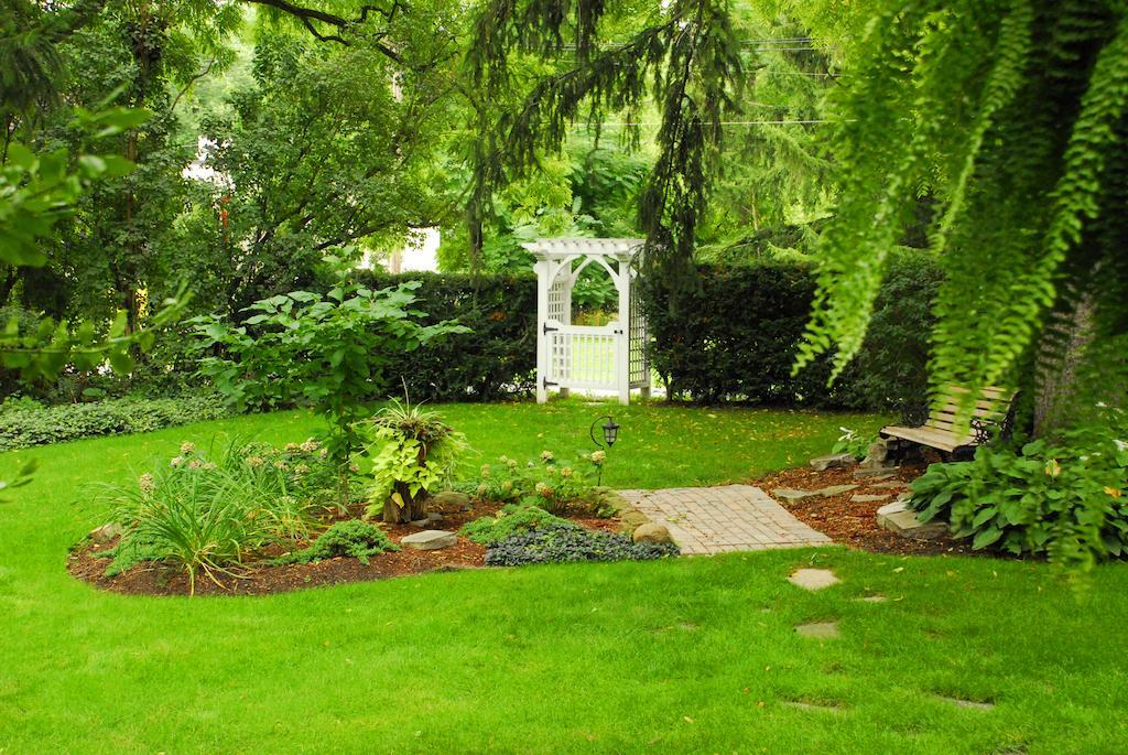 Brockamour Manor Bed And Breakfast Niagara-on-the-Lake Ngoại thất bức ảnh